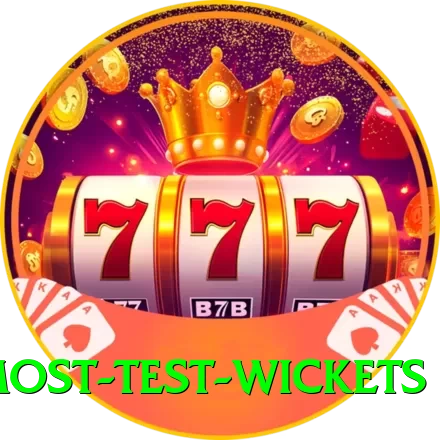 most test wickets Extreme Pakistan - 2
